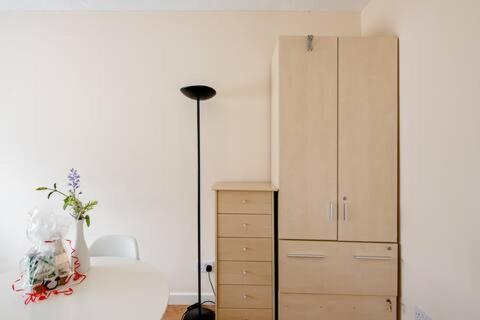 Fourwinds Hotel Молдън Екстериор снимка